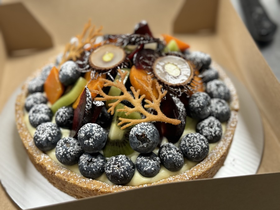 Custom cake example 3 at Ake'Larry