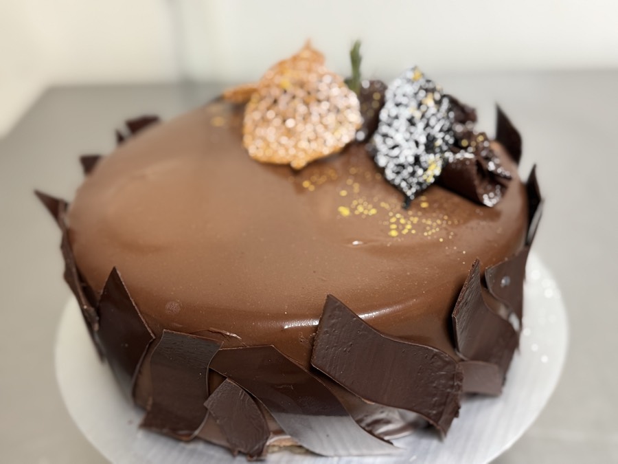 Custom cake example 4 at Ake'Larry